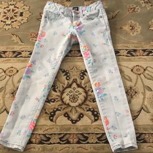 Grey w/ flowers Gap Jeans 5T regular super stretch